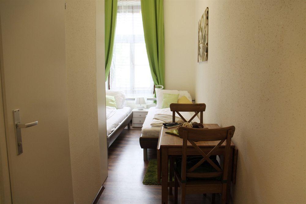 Star Apartments - Baden Kültér fotó